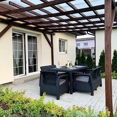 Luxe Bungalow,20min City Centr,5min Airport Holiday home