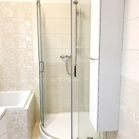 Luxe Bungalow,20min City Centr,5min Airport Prague